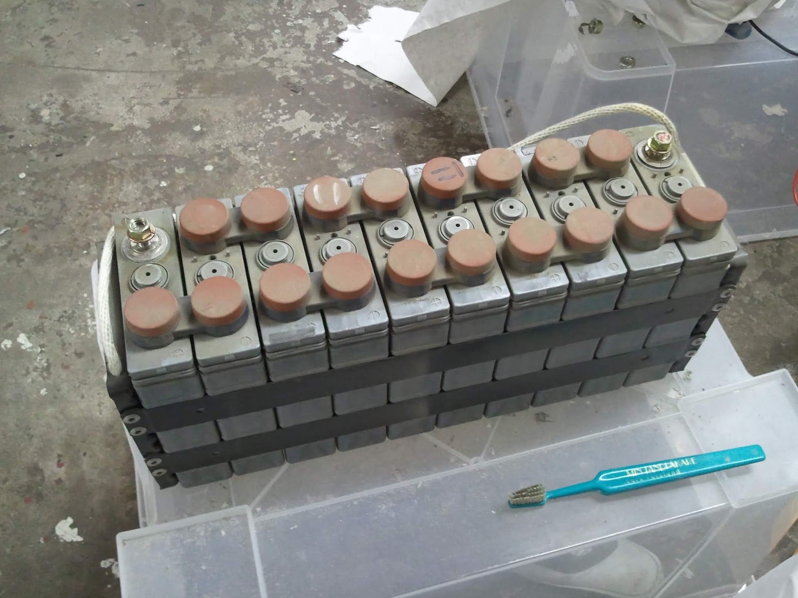 Dirty battery module and a tooth brush